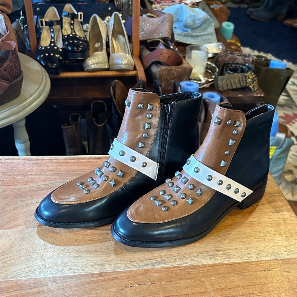 Vanessa Wu Black and Brown Studded Booties